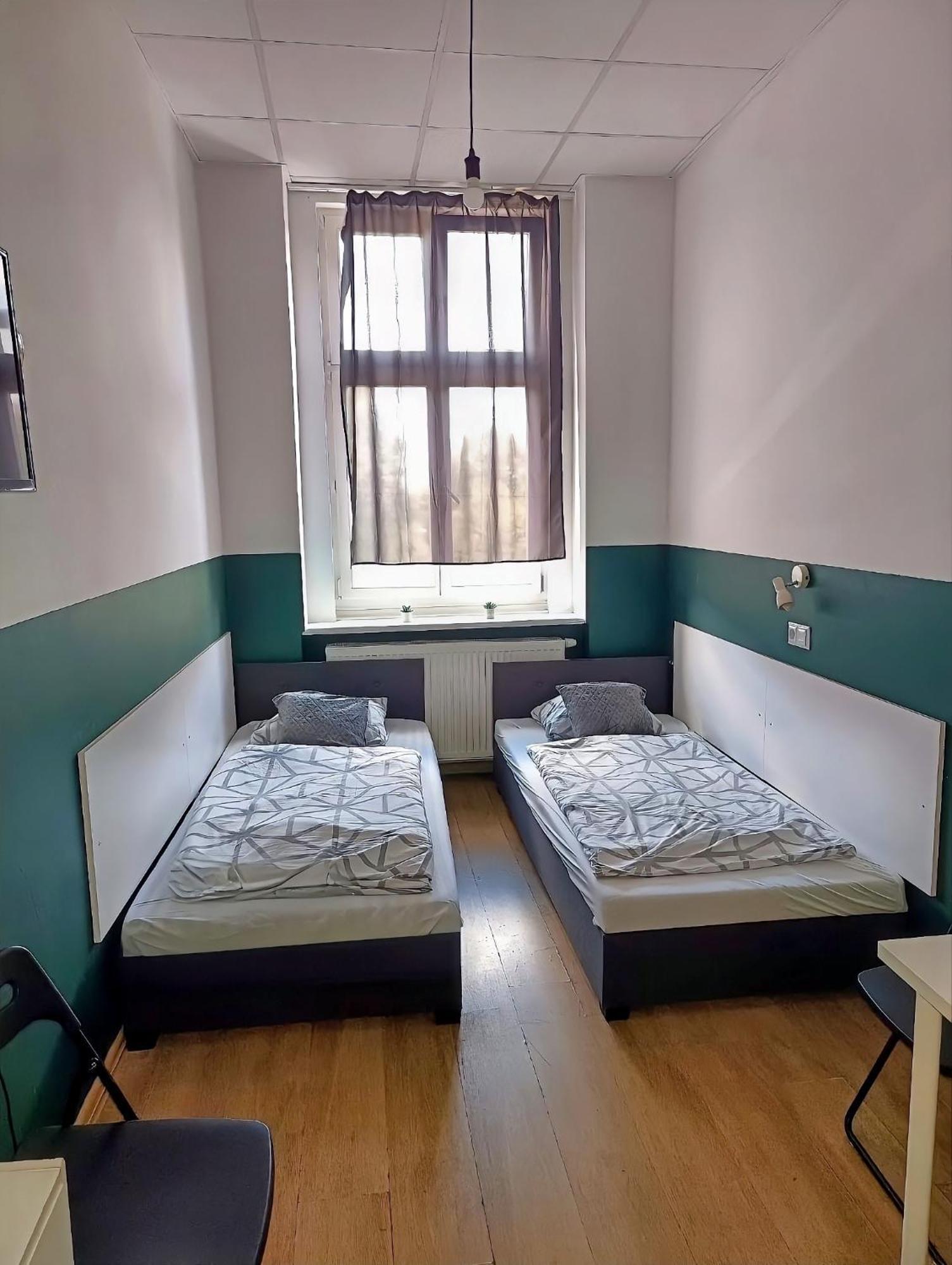 Mickiewicza Hostel Катовіце Екстер'єр фото